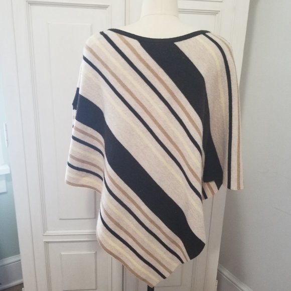 Max Studio Cozy striped poncho-one size fits all - Picture 3 of 3